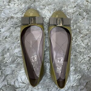 Salvatore Ferragamo beige Patent Flats with Bow